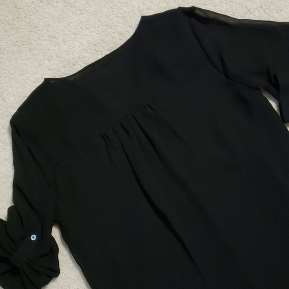 Calvin Klein - Picture 6 of 8